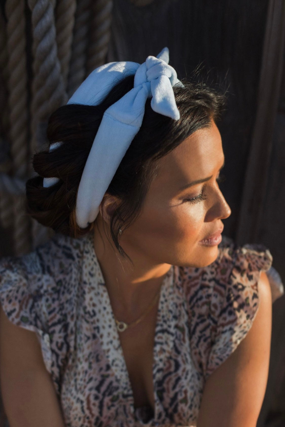 Set / The Sway / Scalp massager / Bamboo / Heatless curling ribbon / Made in USA / Cotton velour / Sky Blue / Curls / Beachy waves