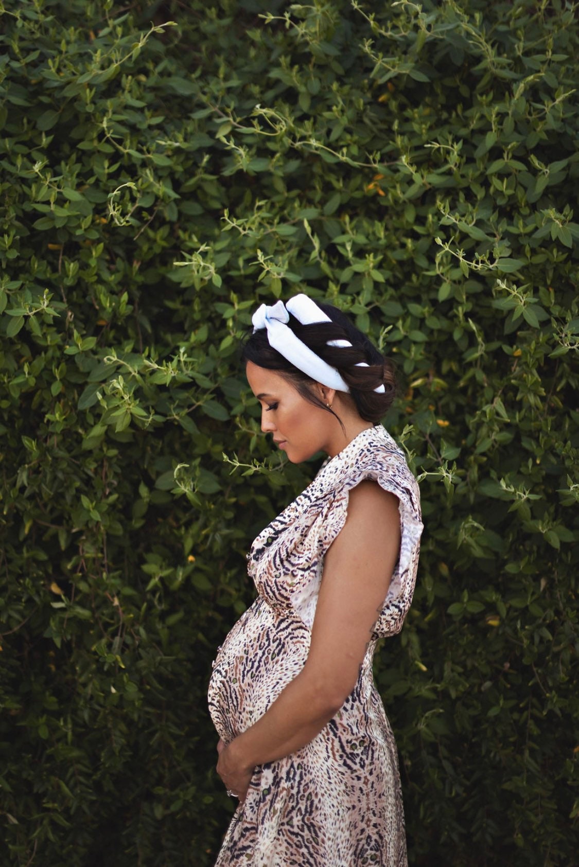 Set / The Sway / Scalp massager / Bamboo / Heatless curling ribbon / Made in USA / Cotton velour / Sky Blue / Curls / Beachy waves