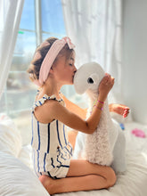 Load image into Gallery viewer, The Sway / Kids / Heatless curling ribbon / Made in USA / Cotton velour / Ballet Pink / Curls / Beachy waves / Beach hair
