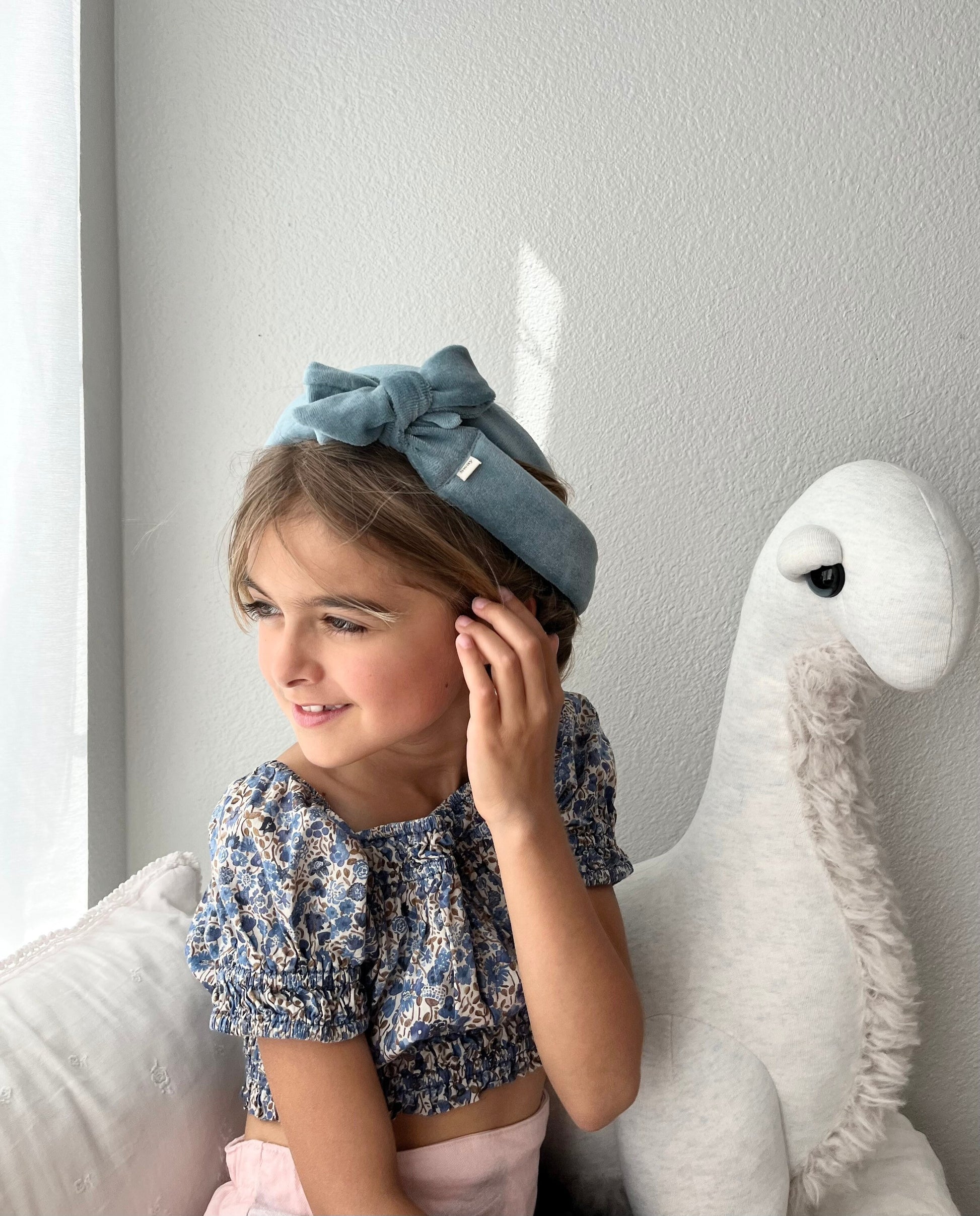 The Sway / Kids / Heatless curling ribbon / Made in USA / Cotton velour / Jade  / Curls / Beachy waves / Beach hair