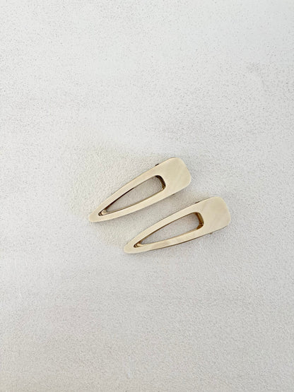 Wood and metal hair clip / plastic free